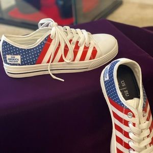 Ladies MAGA tennis shoes 🇺🇸
